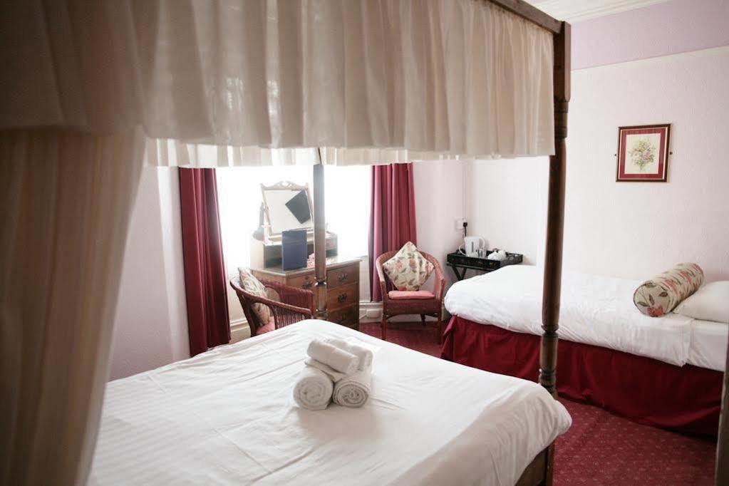 Hamilton Court Hotel Chester Extérieur photo