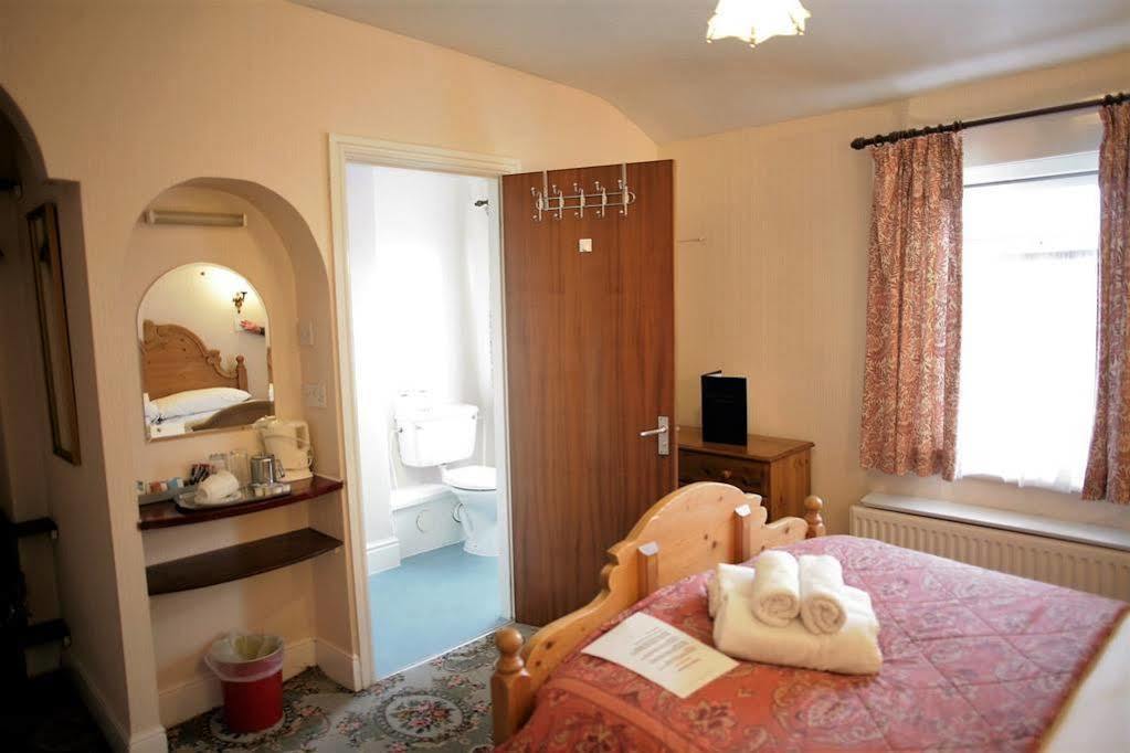 Hamilton Court Hotel Chester Extérieur photo