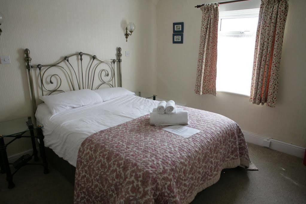Hamilton Court Hotel Chester Extérieur photo